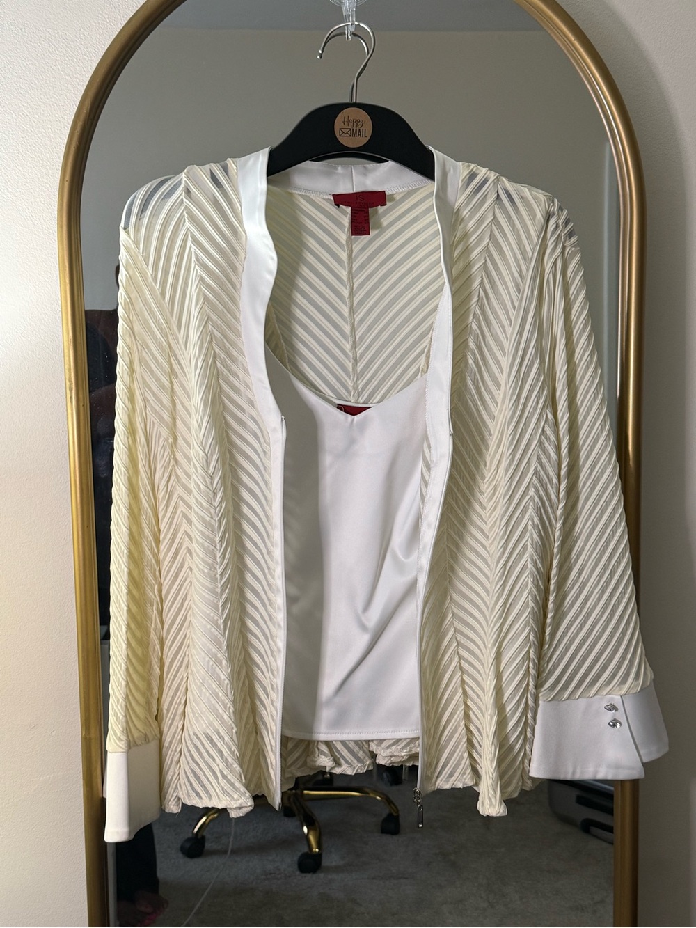 JS Collections 2 Piece Ivory Jacket & Cami Set Size 22